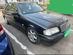 Schwarz Gebraucht 1998 Mercedes C230 Sport Edition Limousine | 3.499 €