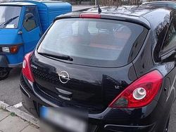 Schwarz Gebraucht 2007 Opel Corsa Kleinwagen | 2.100 €
