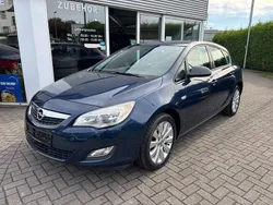 Blau Gebraucht 2010 Opel Astra Edition Limousine | 2.990 € (Guter Preis)