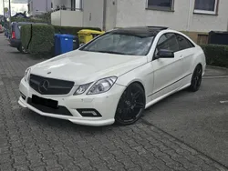 Weiß Gebraucht 2011 Mercedes E350 AMG Coupé | 10.900 € (Etwas zu teuer)