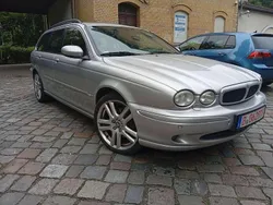Silber Gebraucht 2004 Jaguar X-type Executive Kombi | 4.500 €