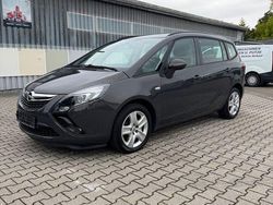 Grau Gebraucht 2013 Opel Zafira Tourer Edition Van / Kleinbus | 4.690 € (Guter Preis)