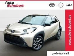 4u9)/ black mica (209) (beige Neu 2025 Toyota Aygo Kleinwagen | 18.290 €