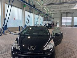 Schwarz Gebraucht 2007 Peugeot 207 CC Cabrio | 3.150 € (Fairer Preis)