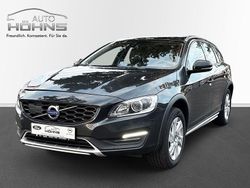 Grau Gebraucht 2017 Volvo V60 CC Plus Kombi | 18.389 € (Superpreis)