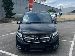 Schwarz Gebraucht 2017 Mercedes V220 Edition Van / Kleinbus | 27.999 €