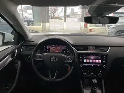 Weiss Gebraucht 2020 Skoda Octavia Style Kombi | 18.880 € (Guter Preis)