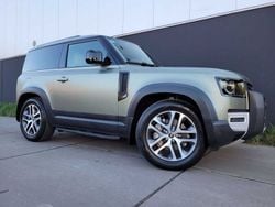 Grün Gebraucht 2023 Land Rover Defender SE SUV | 77.940 € (Fairer Preis)