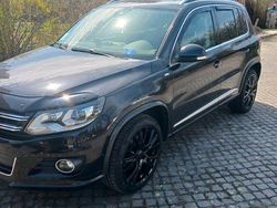 Schwarz Gebraucht 2014 VW Tiguan Cup SUV | 19.900 €
