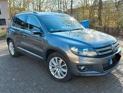 Grau Gebraucht 2014 VW Tiguan Sportline SUV | 9.900 € (Fairer Preis)