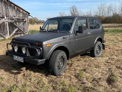 Grau Gebraucht 1987 Lada niva SUV | 9.800 €