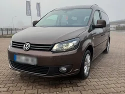 Braun Gebraucht 2015 VW Caddy Maxi Van / Kleinbus | 17.000 € (Teuer)