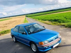 Blau Gebraucht 1991 Ford Escort Limousine | 2.970 €