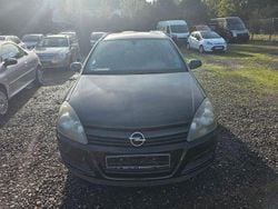 Saphirschwarz mi2 Gebraucht 2005 Opel Astra Edition Kombi | 850 € (Superpreis)