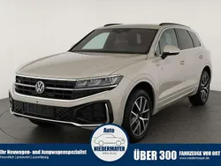 Sechura beige metallic Neu 2025 VW Touareg R-line SUV | 72.495 €