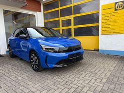 Blau Gebraucht 2024 Opel Corsa Sport Limousine | 14.780 € (Guter Preis)