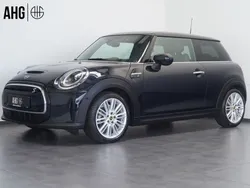 Schwarz Gebraucht 2021 Mini Cooper SE Classic Kleinwagen | 17.950 € (Fairer Preis)