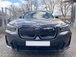 Grau Gebraucht 2022 BMW iX3 Impressive SUV | 33.000 €
