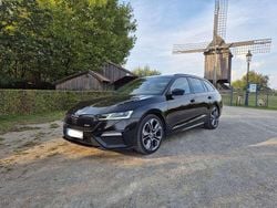 Schwarz Gebraucht 2021 Skoda Octavia RS Kombi | 27.500 € (Fairer Preis)
