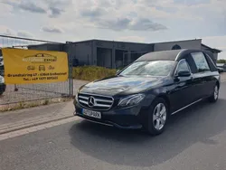 Silber Gebraucht 2018 Mercedes E220 Limousine | 116.620 €