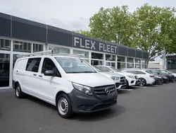 Arktikweiss Gebraucht 2021 Mercedes Vito Van / Kleinbus | 31.900 € (Guter Preis)