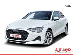 Weiß Gebraucht 2024 Audi A3 Sportback Advanced Limousine | 31.950 € (Guter Preis)