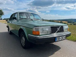Grün Gebraucht 1982 Volvo 244 Limousine | 10.700 €