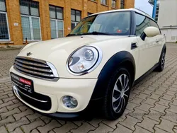Weiß Gebraucht 2012 Mini One D Clubman Kombi | 4.490 €