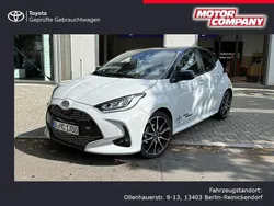 Grau Gebraucht 2025 Toyota Yaris Hybrid Sport Limousine | 31.850 € (Teuer)