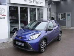 Juniper blau Gebraucht 2023 Toyota Aygo Pulse Kleinwagen | 15.290 € (Fairer Preis)