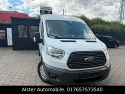 Weiß Gebraucht 2017 Ford Transit Trend Van / Kleinbus | 10.900 € (Fairer Preis)