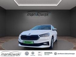 Weiß Gebraucht 2024 Skoda Fabia Essence Kleinwagen | 16.912 € (Fairer Preis)