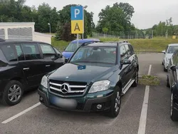 Grün Gebraucht 2009 Mercedes GLK320 SUV | 5.800 € (Fairer Preis)