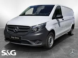 Arktikweiß Gebraucht 2023 Mercedes Vito Van / Kleinbus | 24.871 €