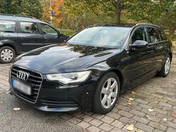 Schwarz Gebraucht 2012 Audi A6 Kombi | 10.000 € (Fairer Preis)