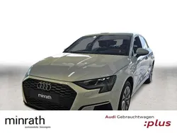 Weiß Gebraucht 2022 Audi A3 Sportback e-tron Advanced Limousine | 23.860 € (Guter Preis)