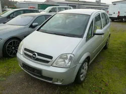 Silber Gebraucht 2006 Opel Meriva Cosmo Van / Kleinbus | 1.200 € (Fairer Preis)