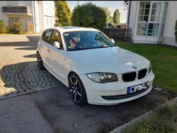 Weiß Gebraucht 2008 BMW 120 Kleinwagen | 3.300 € (Fairer Preis)