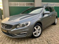 Grau Gebraucht 2017 Volvo V60 Summum Kombi | 17.990 € (Fairer Preis)