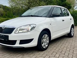 Weiß Gebraucht 2014 Skoda Fabia Cool Edition Limousine | 3.990 € (Superpreis)