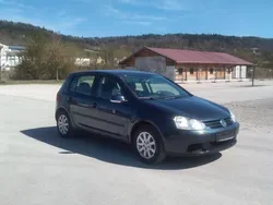 Grau Gebraucht 2006 VW Golf V Comfortline Limousine | 3.300 € (Fairer Preis)