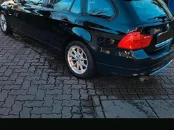 Schwarz Gebraucht 2009 BMW 318 Kombi | 5.500 €