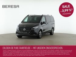 Grau Gebraucht 2024 Mercedes V220 Style Van / Kleinbus | 60.480 € (Teuer)