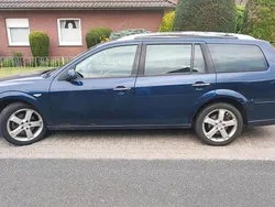 Blau Gebraucht 2006 Ford Mondeo Ghia Kombi | 790 € (Superpreis)
