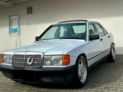 Weiß Gebraucht 1987 Mercedes 190 Limousine | 8.499 €
