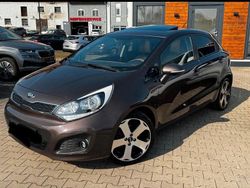 Grün Gebraucht 2013 Kia Rio Sport Kleinwagen | 6.750 € (Fairer Preis)