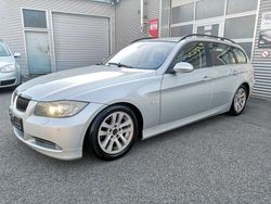 Grau Gebraucht 2006 BMW 325 Sport Line Kombi | 2.650 €