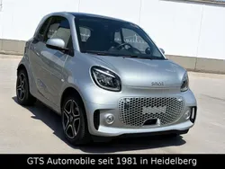 Silber Gebraucht 2020 Smart ForTwo Electric Drive | 18.900 €