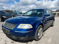 Blau Gebraucht 2001 VW Passat Highline Kombi | 999 € (Superpreis)