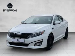 Weiß Gebraucht 2015 Kia Optima Limousine | 6.990 €